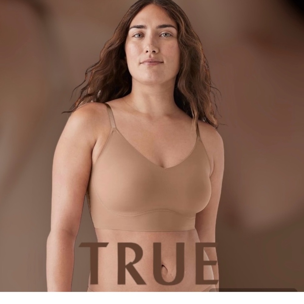 True & Co Women's True Body Lift Triangle Bra with Soft Form Band Bronze.new